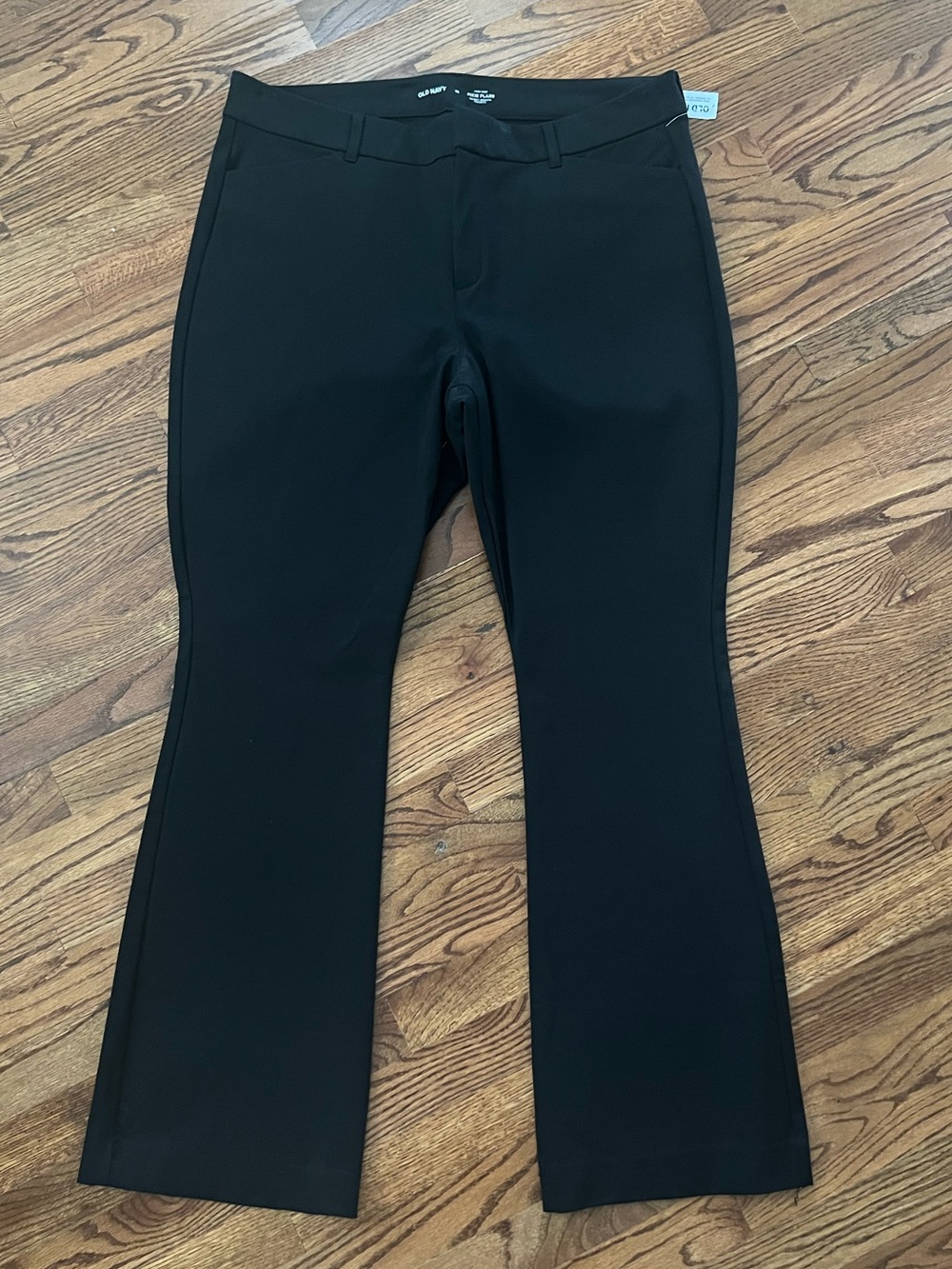 Old Navy Women's Black Pixie Flare Pants